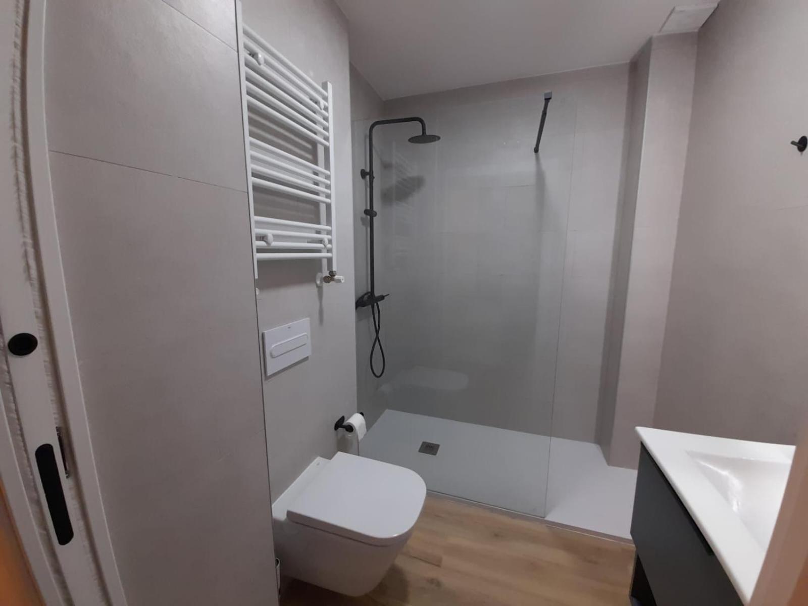 Apartamentos Recunchos Оуренсе Екстериор снимка