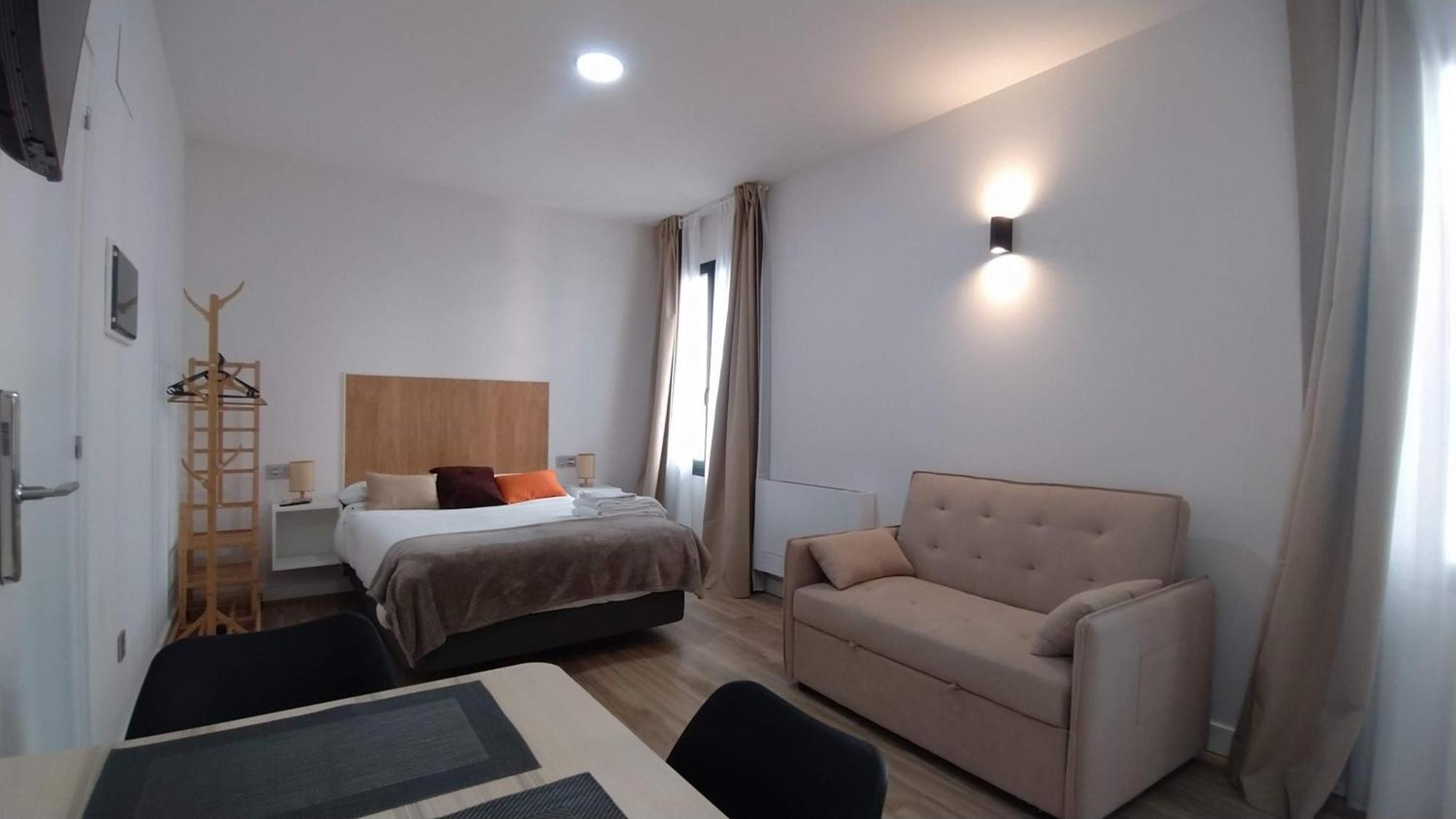 Apartamentos Recunchos Оуренсе Екстериор снимка