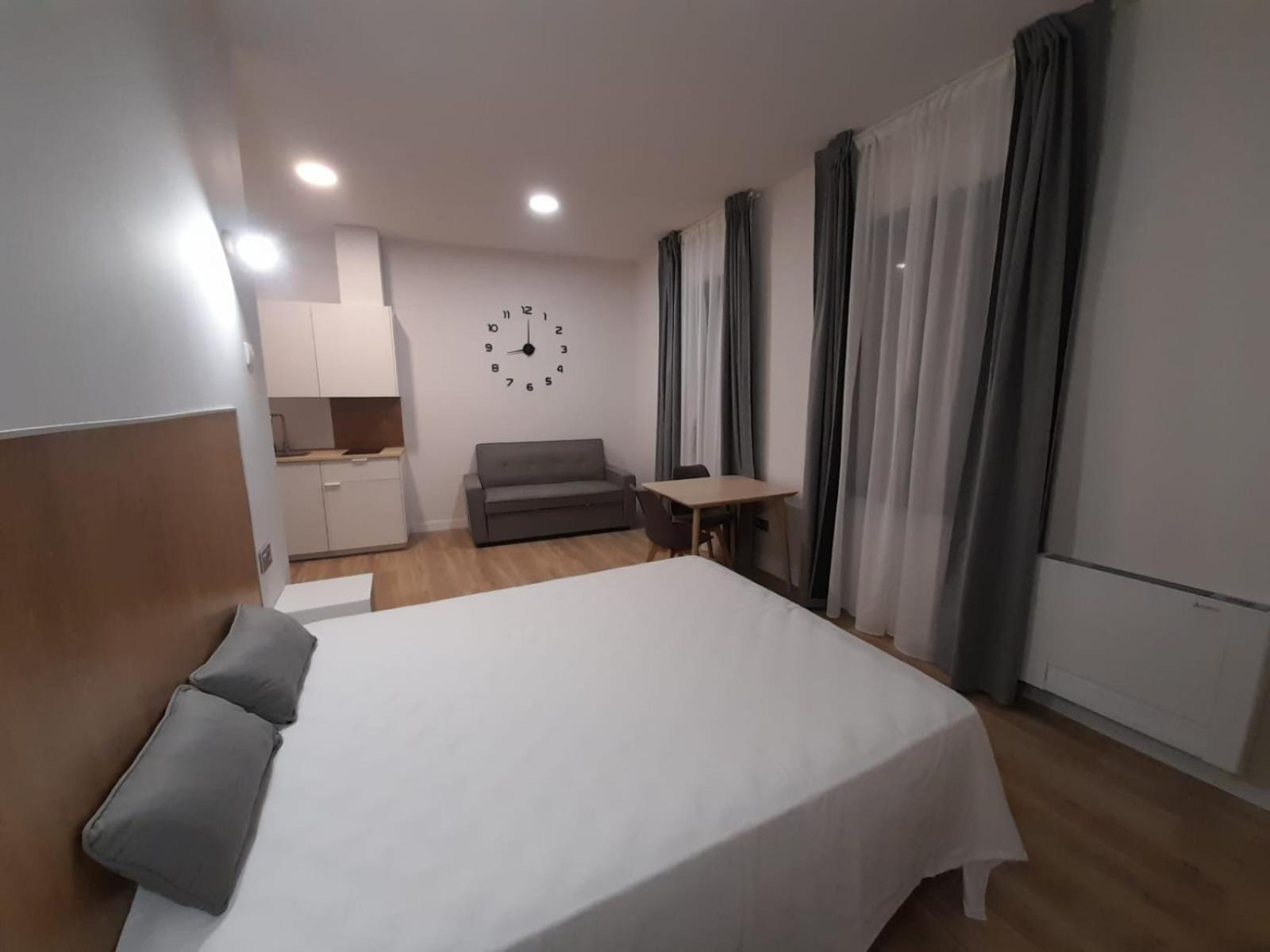 Apartamentos Recunchos Оуренсе Екстериор снимка
