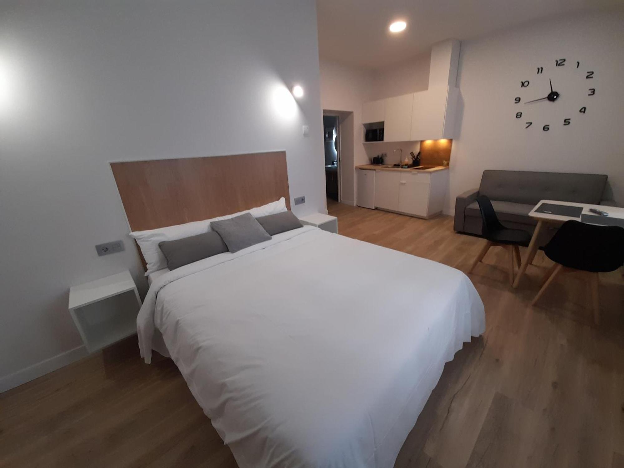 Apartamentos Recunchos Оуренсе Екстериор снимка